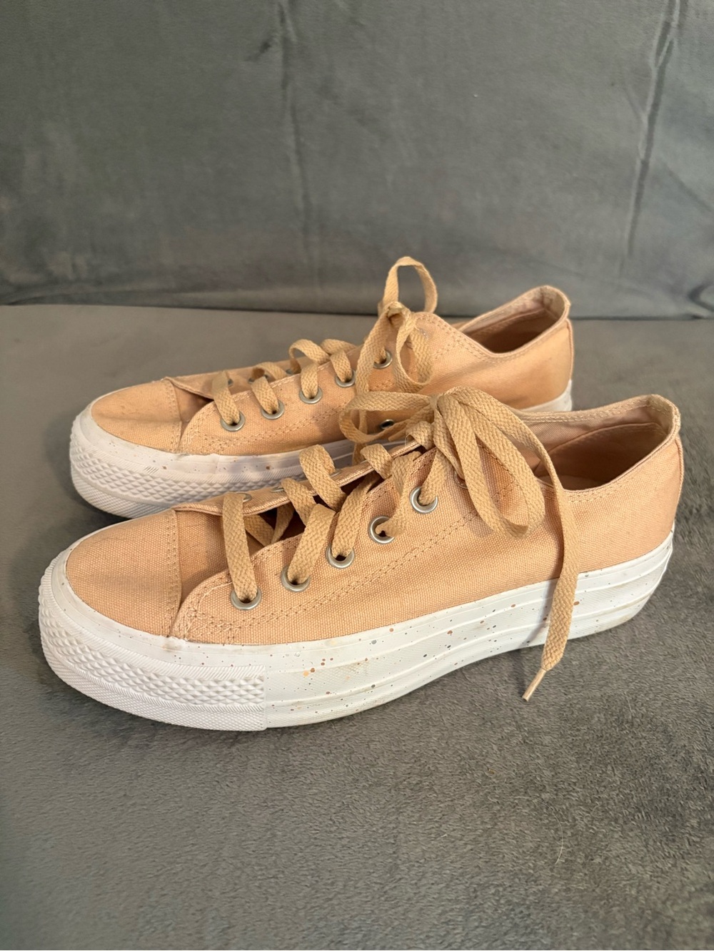 Converse Low-Top Platform Sneakers in Peach